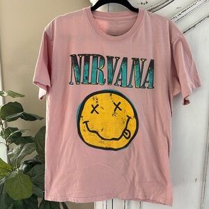 Nirvana Smiley Shirt Size S/M Graphic Tee Pink Short Sleeve Band Rock